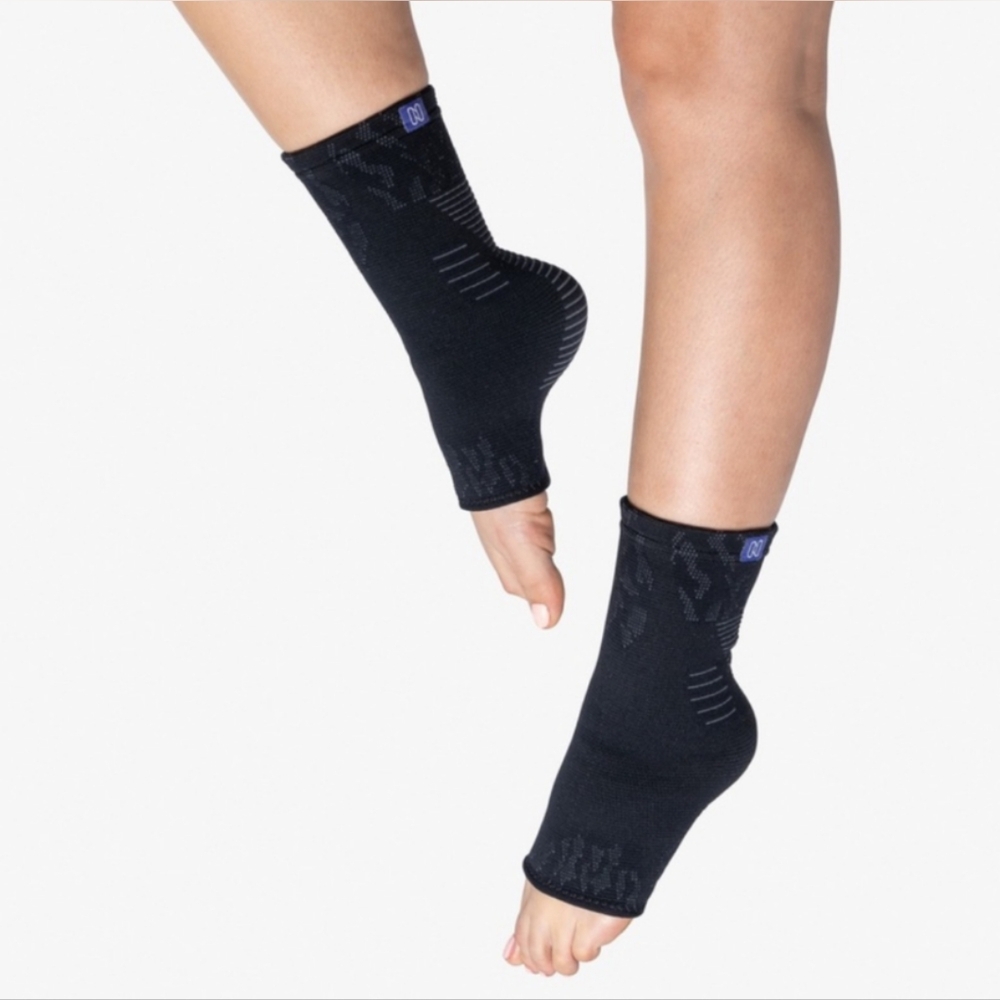 Bundle Of 3 NanoSocks Open Toe Compression Sock (2 Black, 1 White) Size 2 (M)